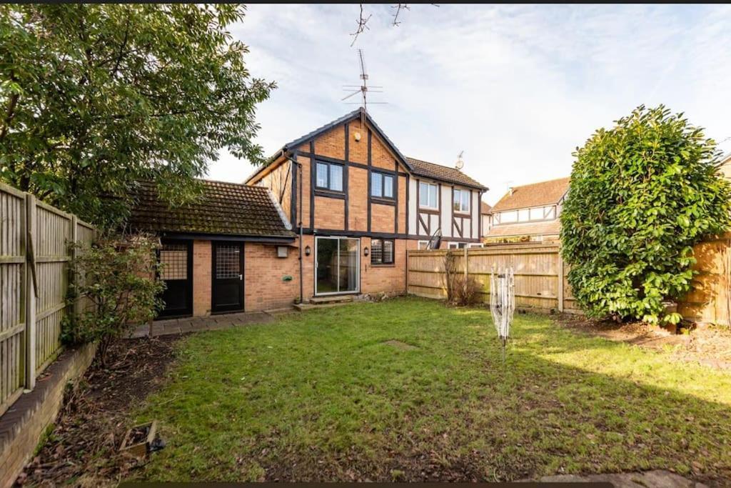 Ratby House - Spacious 3 Bed With Garden & Parking Earley Esterno foto